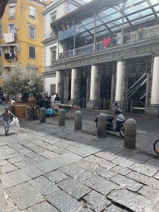 Hotel Napule è ... à Naples Italie