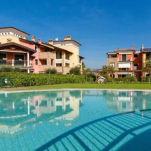 Corina , Sirmione Italien