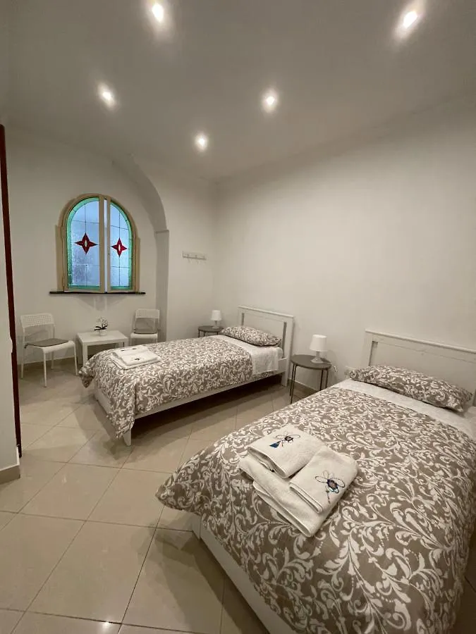 Napule E ... Hotel Naples 0*,  Italy