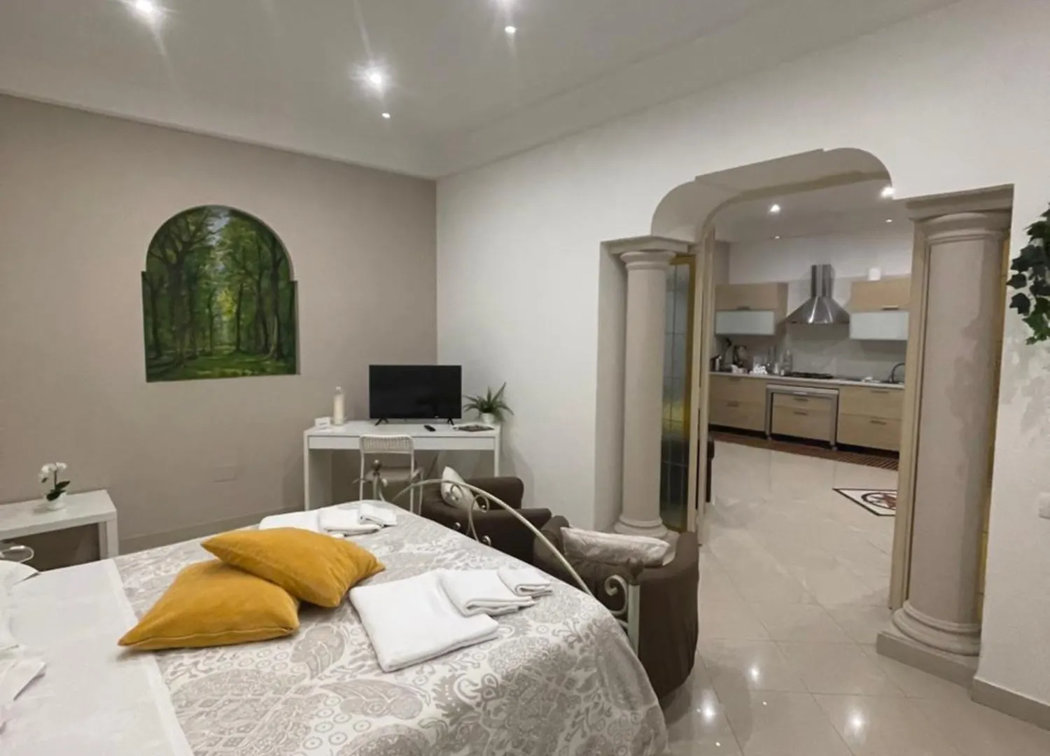Napule E ... Hotel Naples Guest house